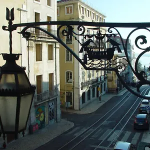 Hall Chiado 2* Lissabon